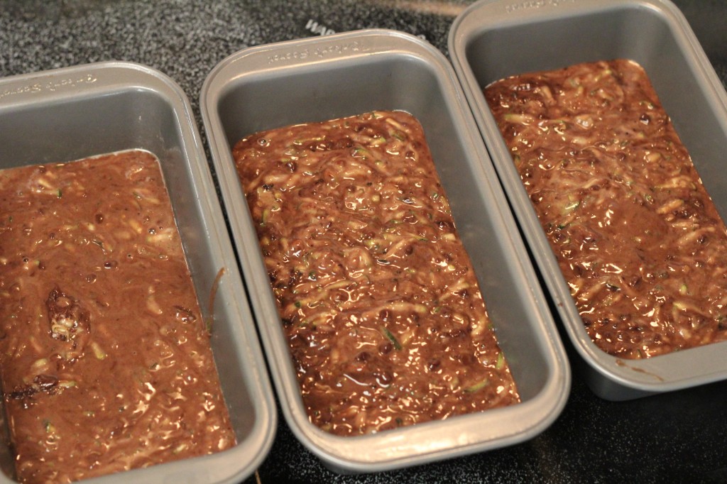 how high to fill loaf pans for zucchini bread