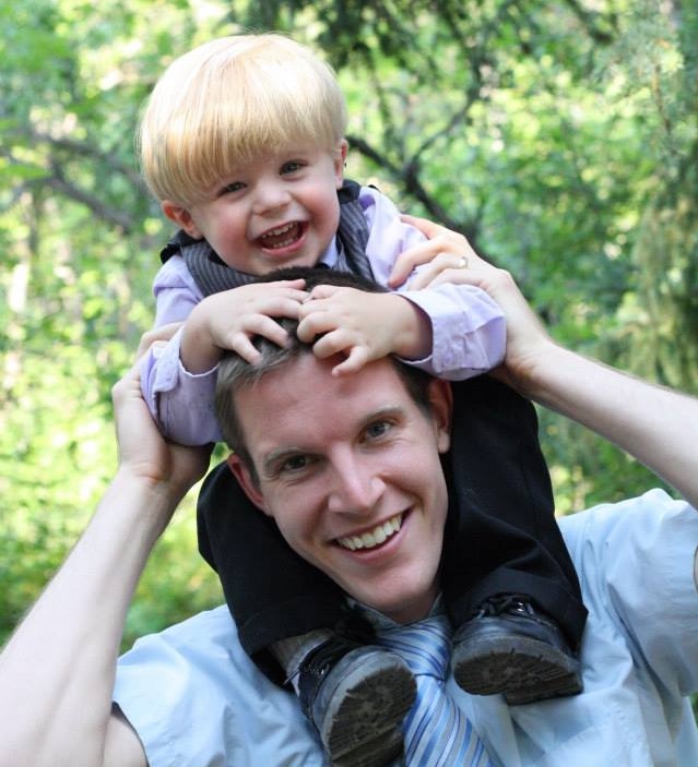 nephi on daddy's shoulders